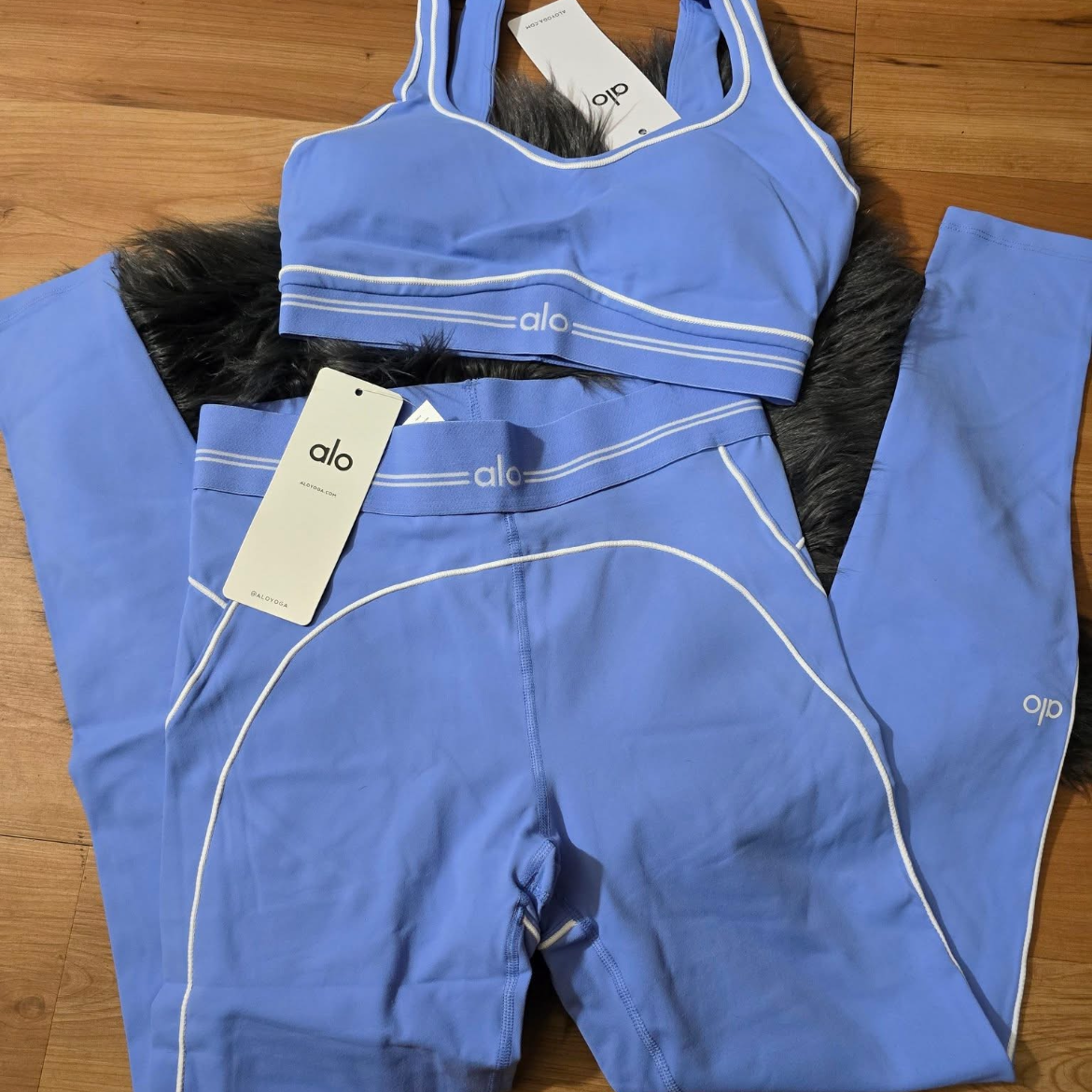 Pre- Order Alo set
